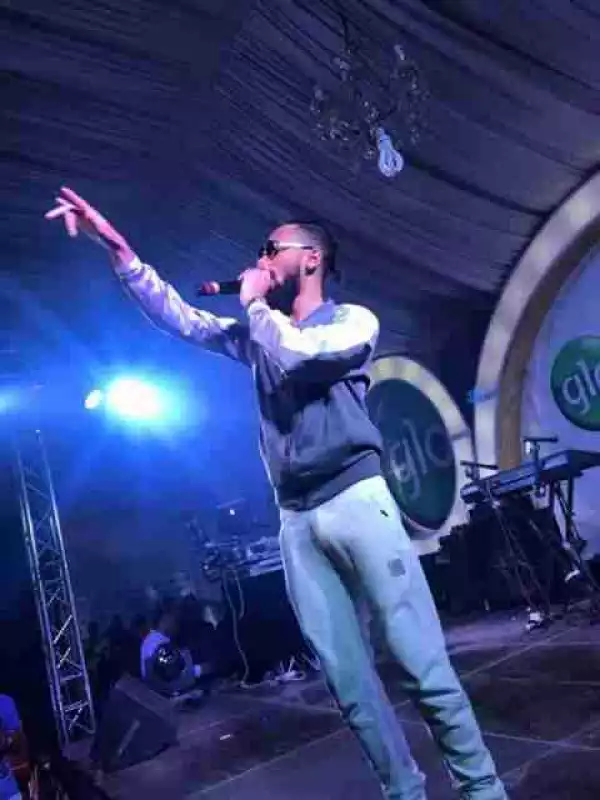 "I See Thing Stood Up": See What Ladies Are Saying About Phyno